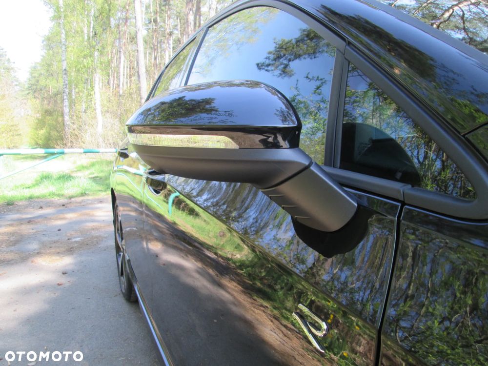 Volkswagen Golf - 23