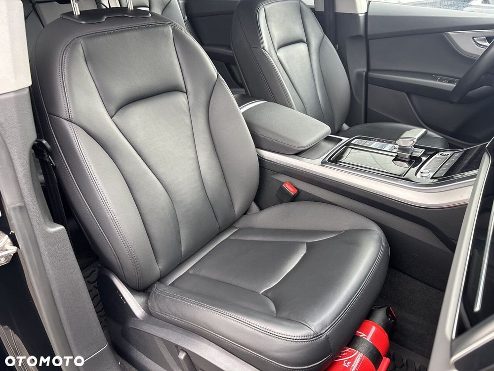 Audi Q8 - 34