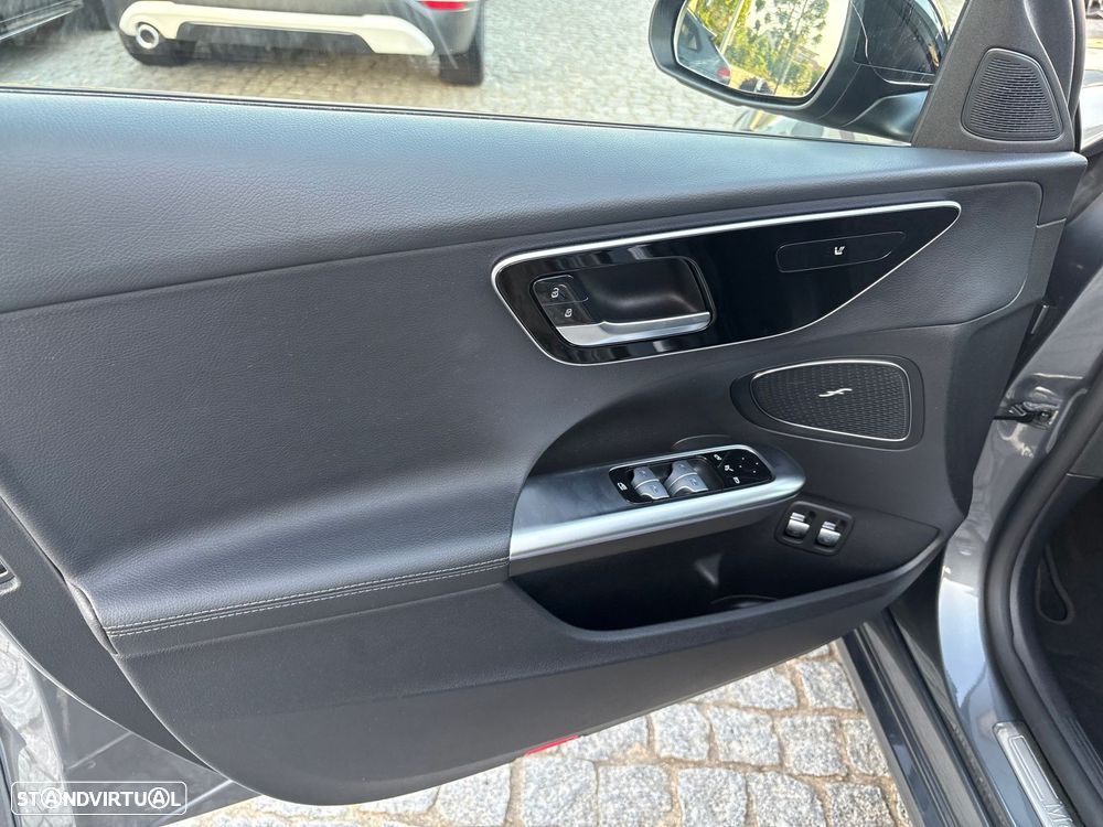 Mercedes-Benz C 300 e Avantgarde - 30
