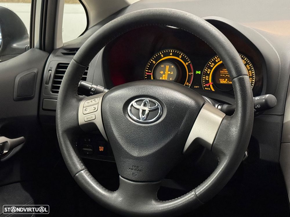 Toyota Auris 1.4 VVT-i Sol - 6