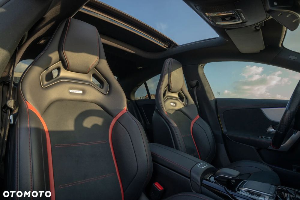 Mercedes-Benz CLA AMG 35 4-Matic 7G-DCT - 13