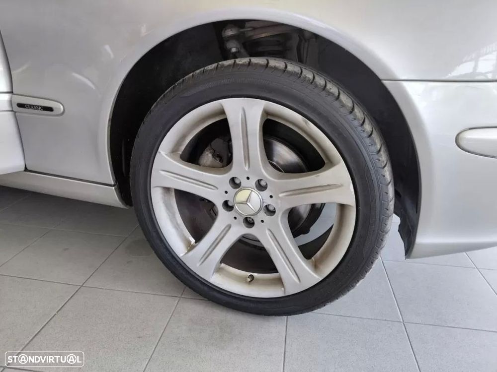 Mercedes-Benz E 220 CDI Classic - 15