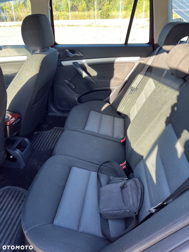 Skoda Octavia 1.6 Combi Ambiente - 12