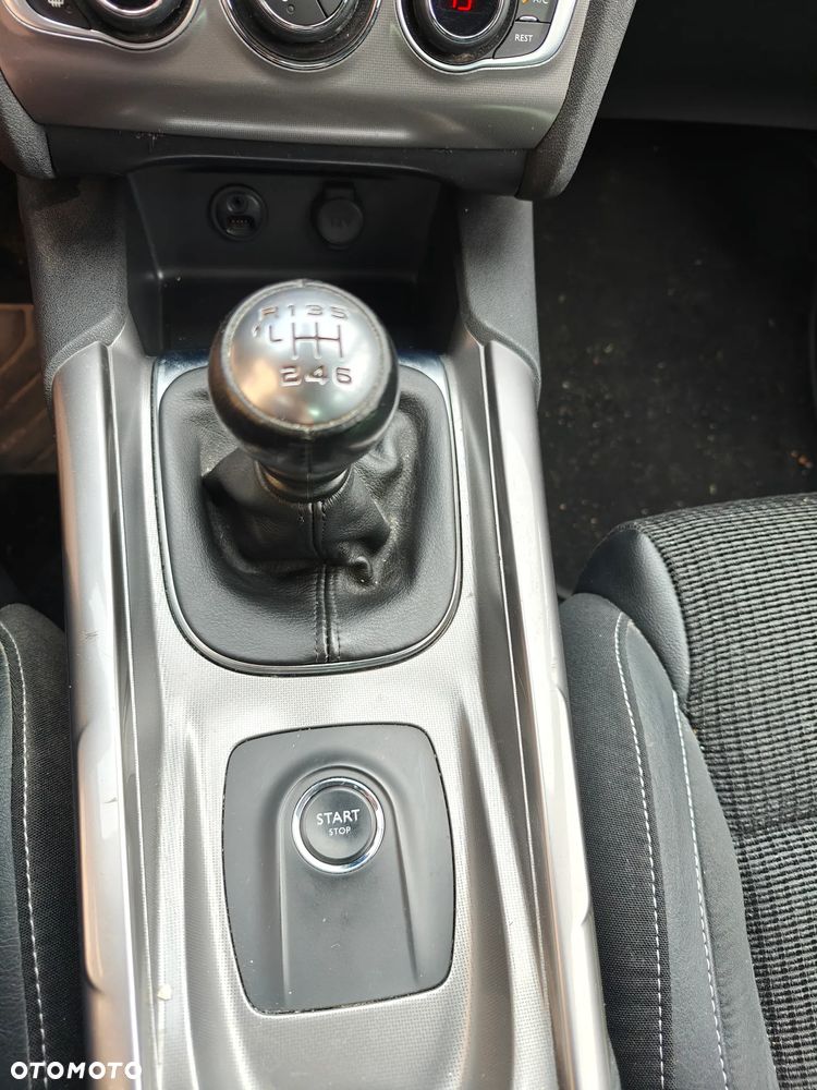 Citroën C4 1.2 PureTech Shine S&S - 5