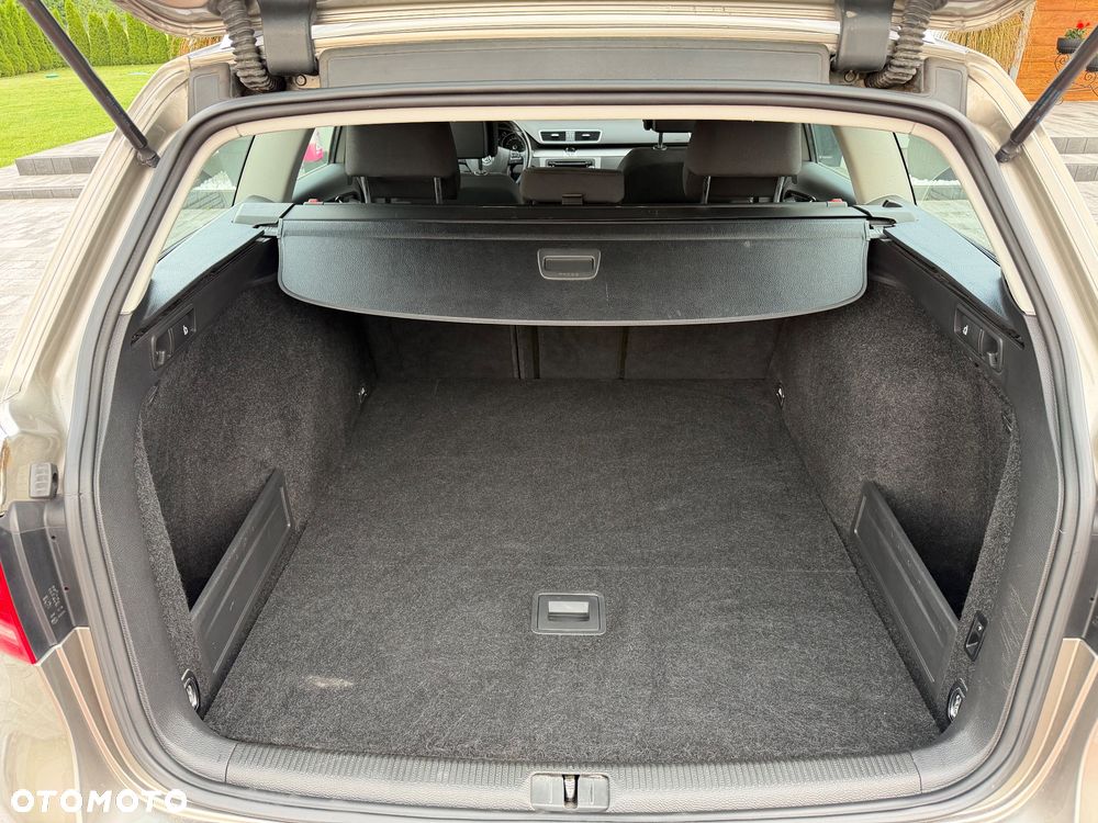 Volkswagen Passat 2.0 TDI Comfortline CityLine - 18