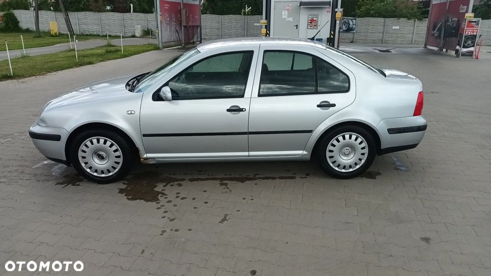 Volkswagen Bora Variant 1.6 - 5