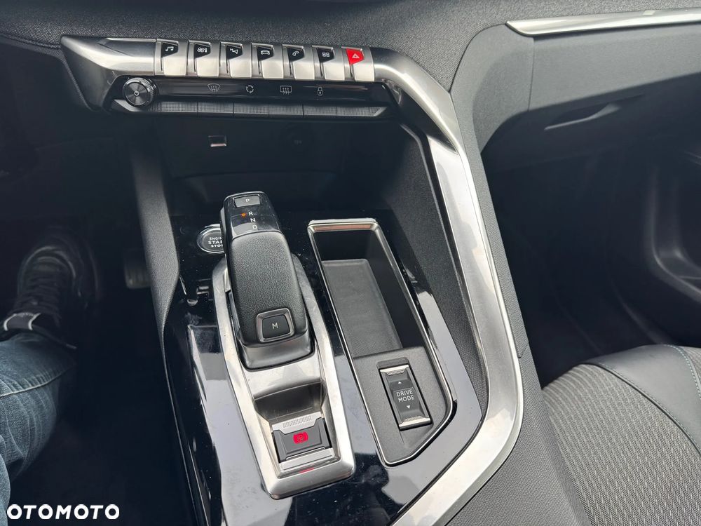 Peugeot 3008 BlueHDi 130 Stop & Start EAT8 Allure - 15