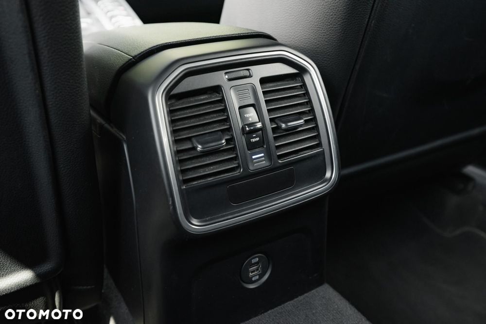 Porsche Macan Standard - 36