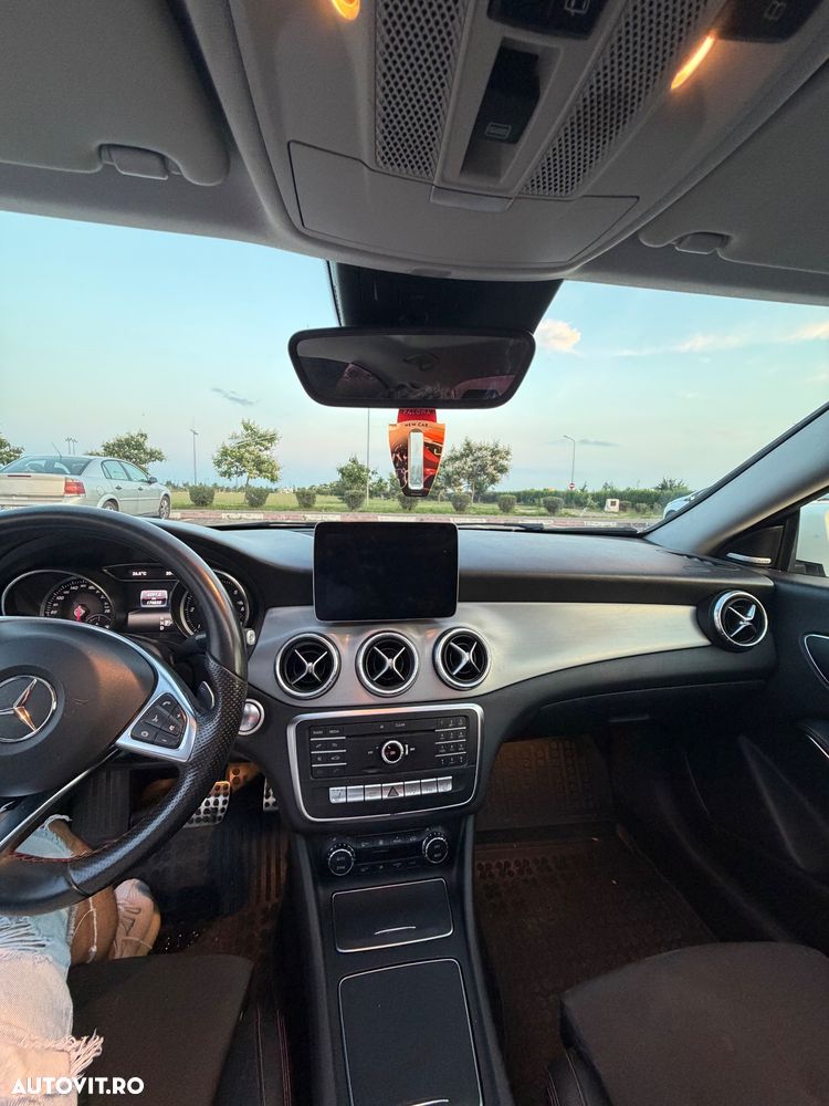 Mercedes-Benz CLA 220 - 12