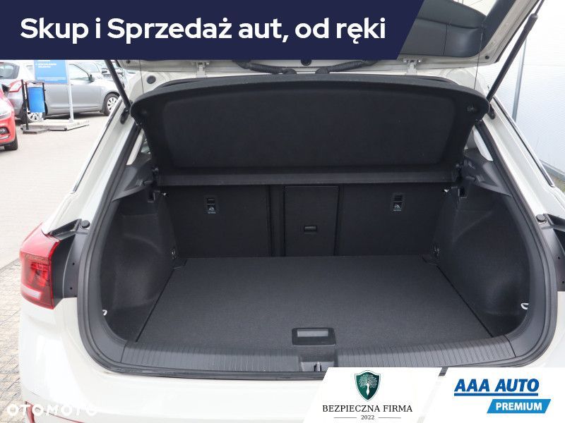 Volkswagen T-Roc - 16