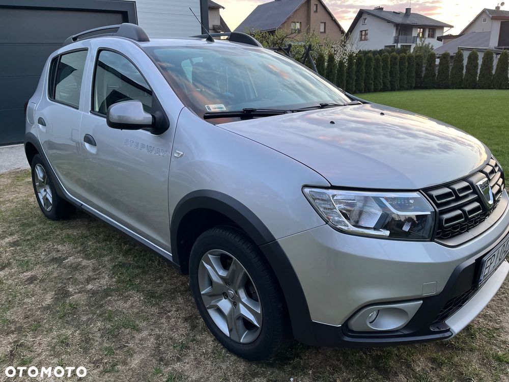 Dacia Sandero TCe 90 Laureate - 1
