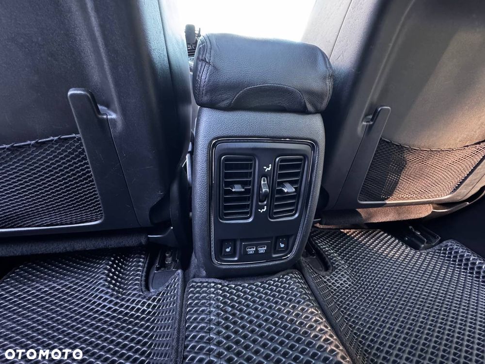 Jeep Grand Cherokee 3.0 CRD Overland Summit EU6 - 23