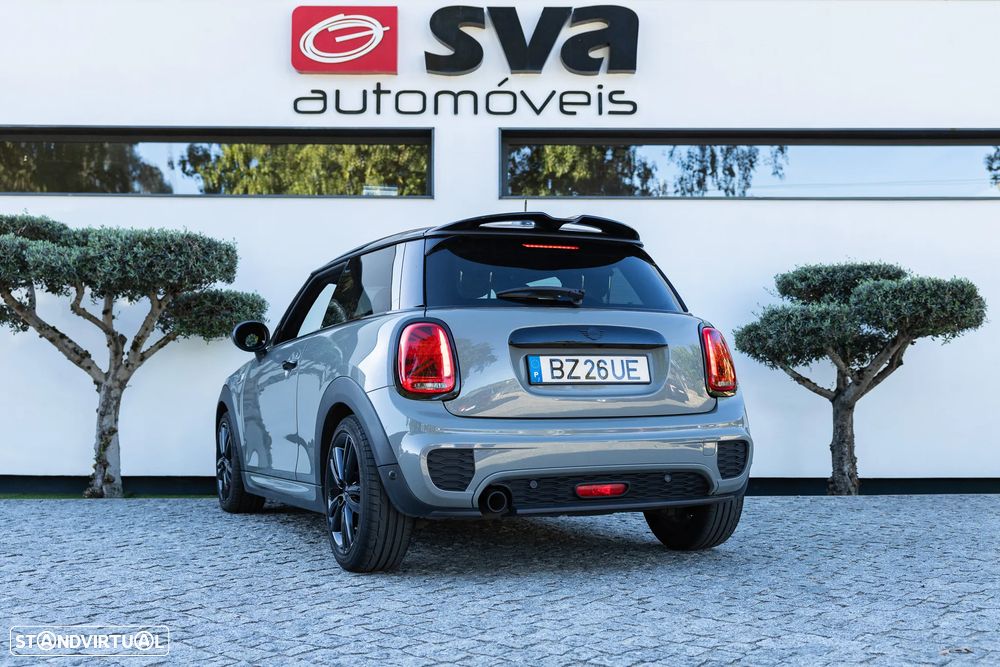 MINI 3 Portas Cooper D Aut. - 3