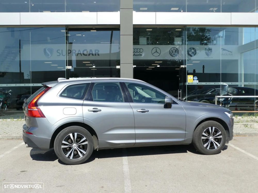 Volvo XC 60 2.0 D4 Momentum Geartronic - 42