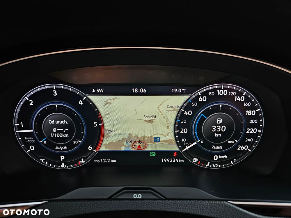 Volkswagen Passat - 22