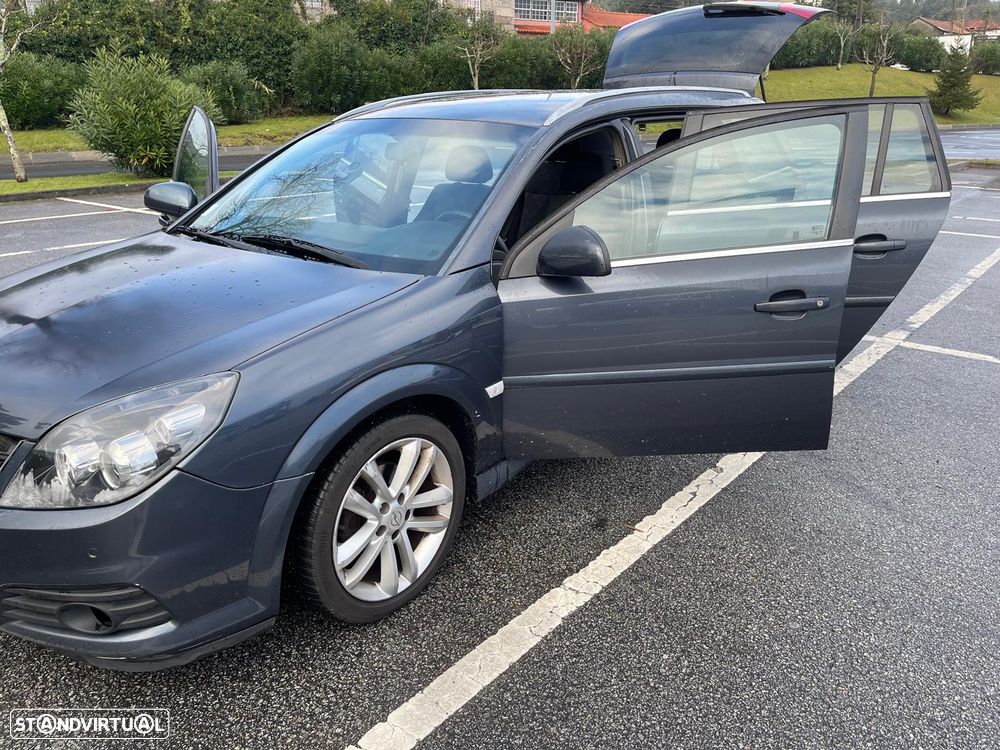 Opel Vectra Caravan 1.9 CDTi Cosmo - 1