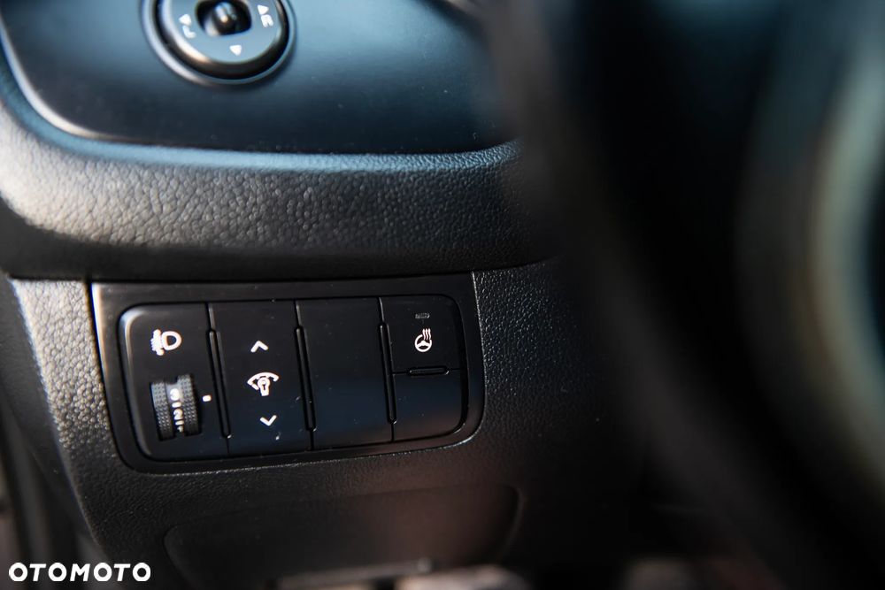 Kia Ceed - 30