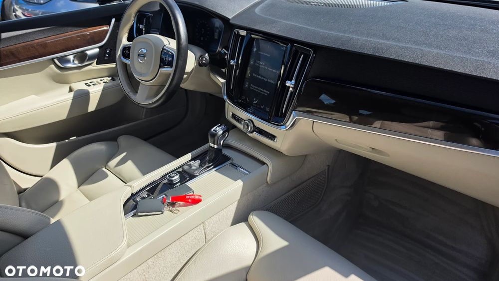 Volvo V90 D4 Geartronic Momentum - 14