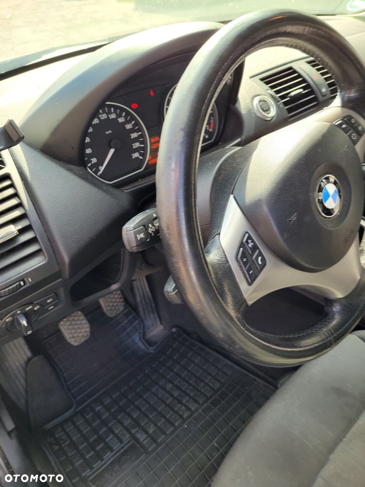 BMW Seria 1 116i - 6