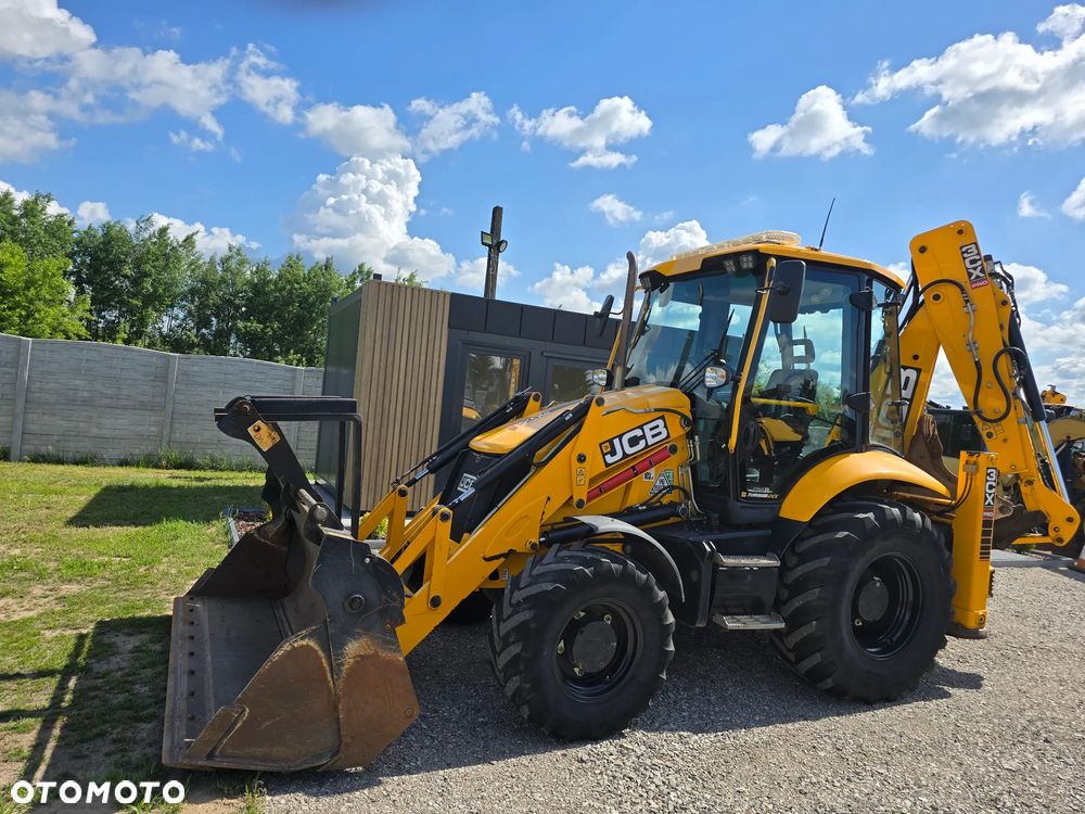 JCB - 12