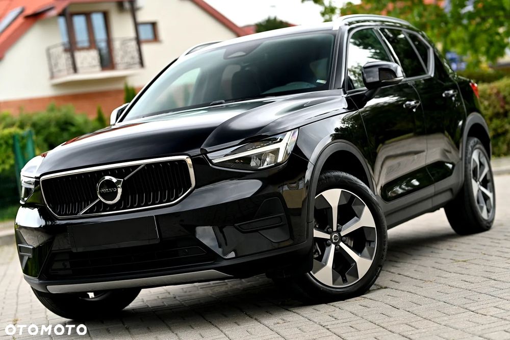 Volvo XC 40 B3 B DKG Ultra Black Edition - 1
