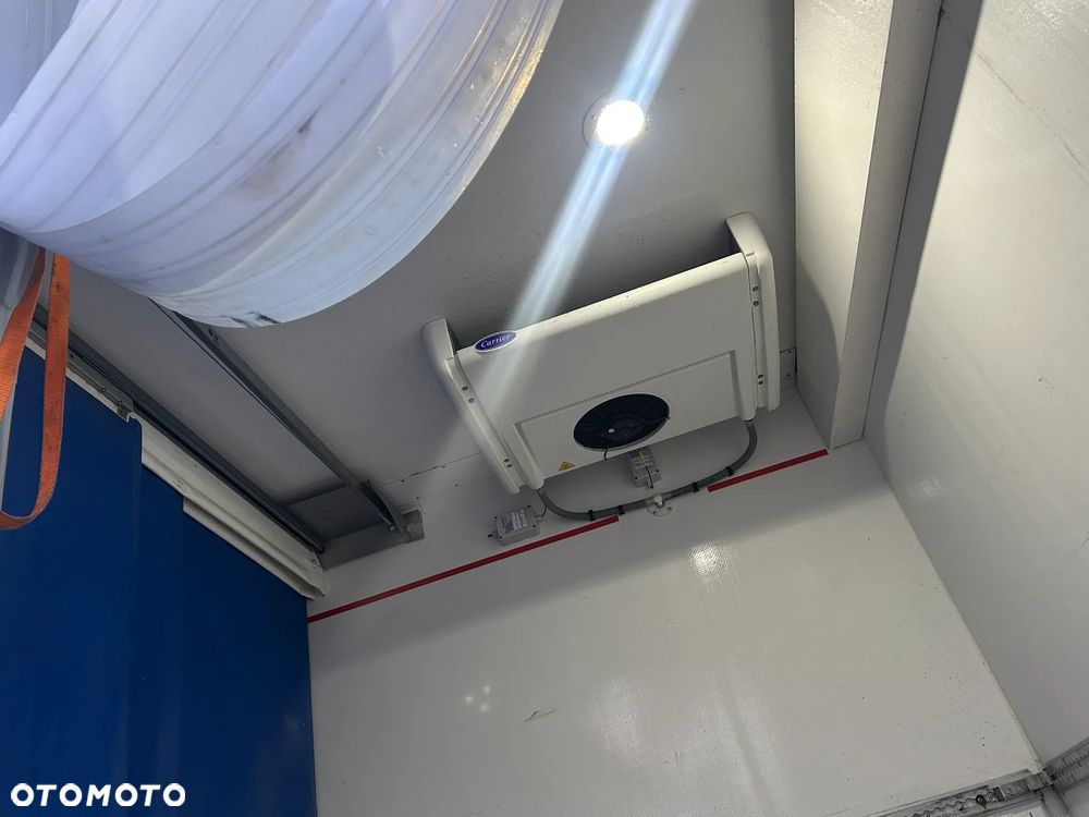 Mercedes-Benz Sprinter - 19