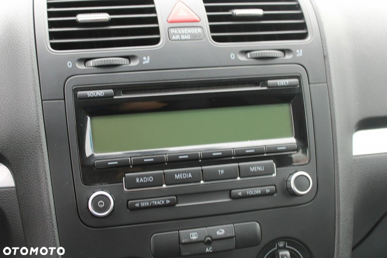 Volkswagen Jetta - 19