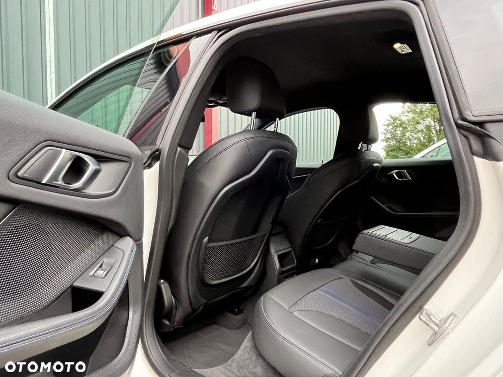 BMW Seria 2 218i M Sport sport - 24