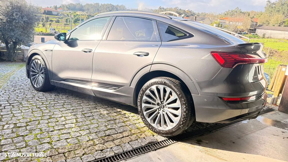 Audi e-tron 55 quattro S line - 8