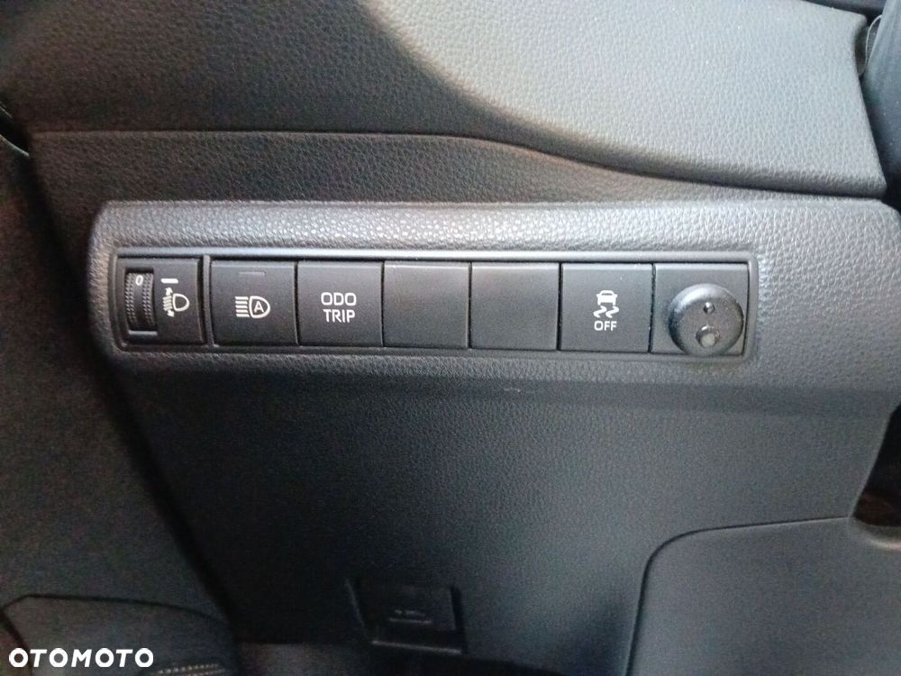 Toyota Corolla 2.0 Hybrid Comfort - 14
