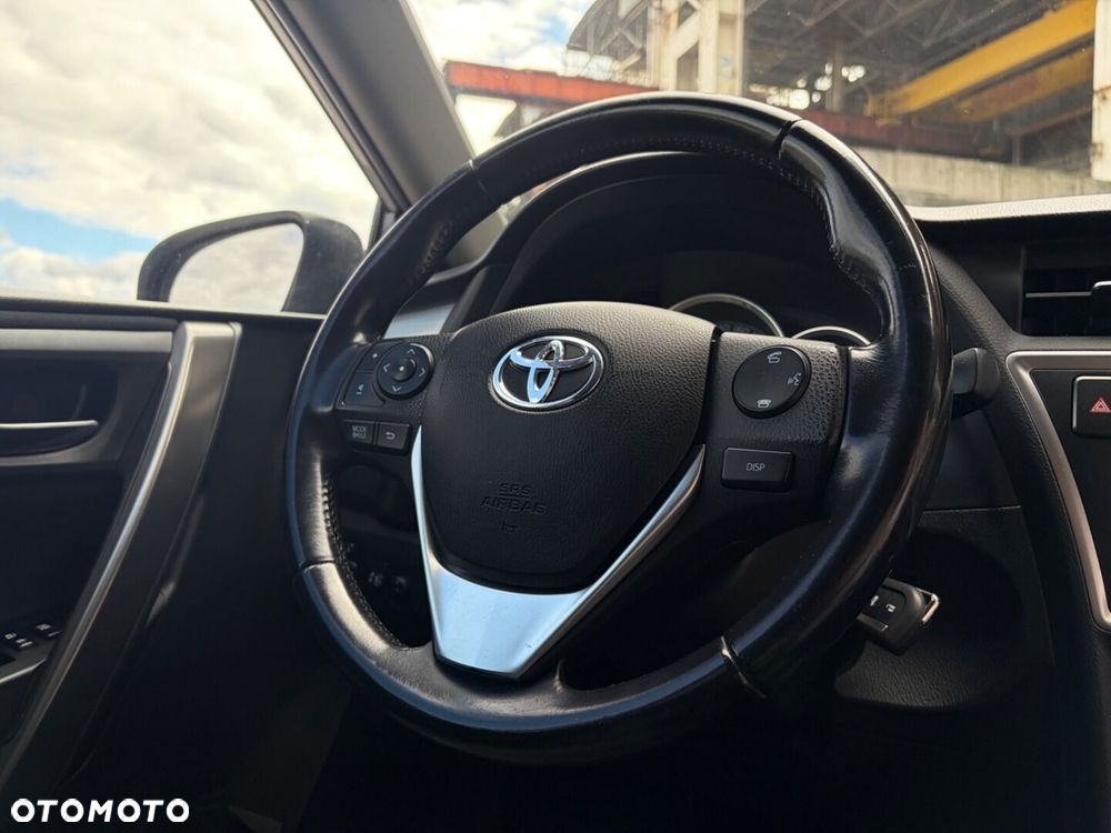 Toyota Auris 1.4 D-4D Premium - 23