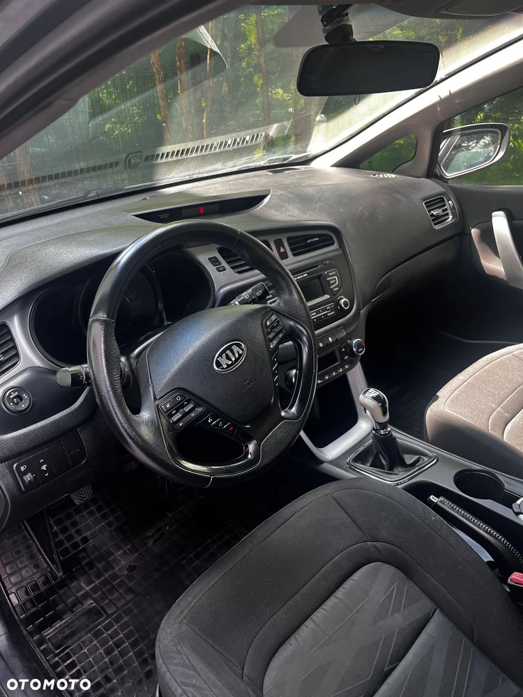 Kia Ceed - 5