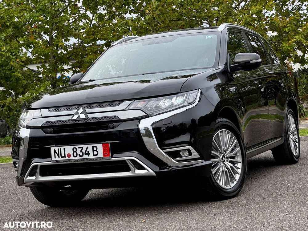 Mitsubishi Outlander 2.4 4WD Plug-In Hybrid Top - 40