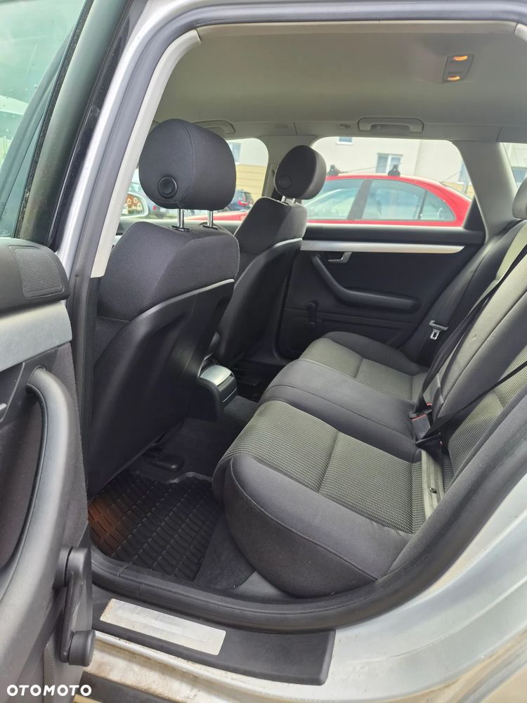 Audi A4 Avant - 11