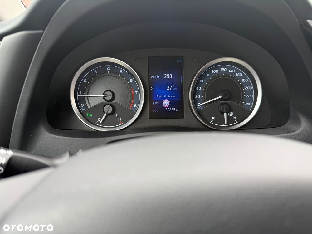 Toyota Corolla 1.6 50th Anniversary - 11