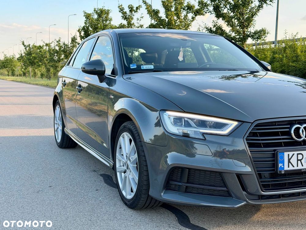 Audi A3 Sportback 35 TFSI S tronic - 14