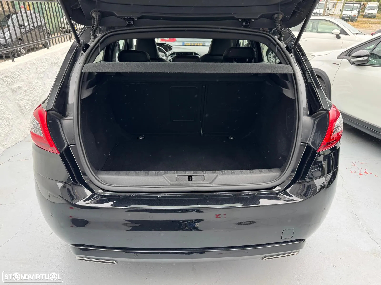 Peugeot 308 1.2 PureTech GT Line - 14