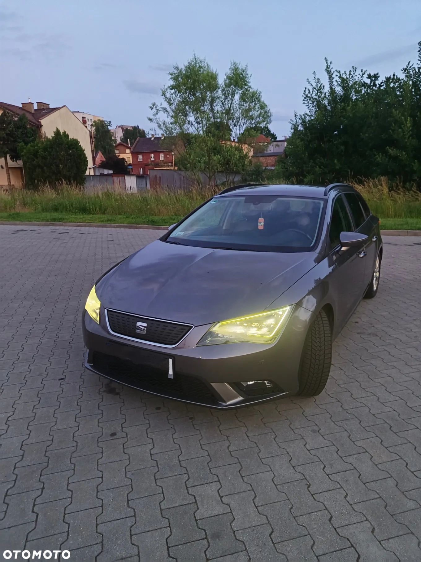 Seat Leon 1.6 TDI Style - 1