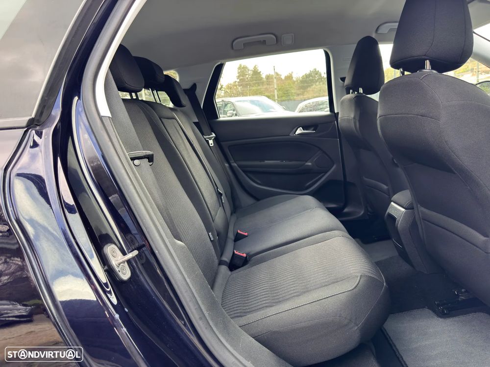 Peugeot 308 SW 1.6 BlueHDi Active - 29