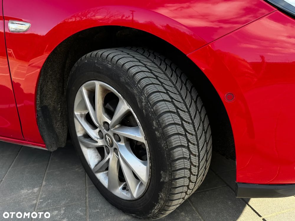 Opel Astra 1.4 T Dynamic - 18