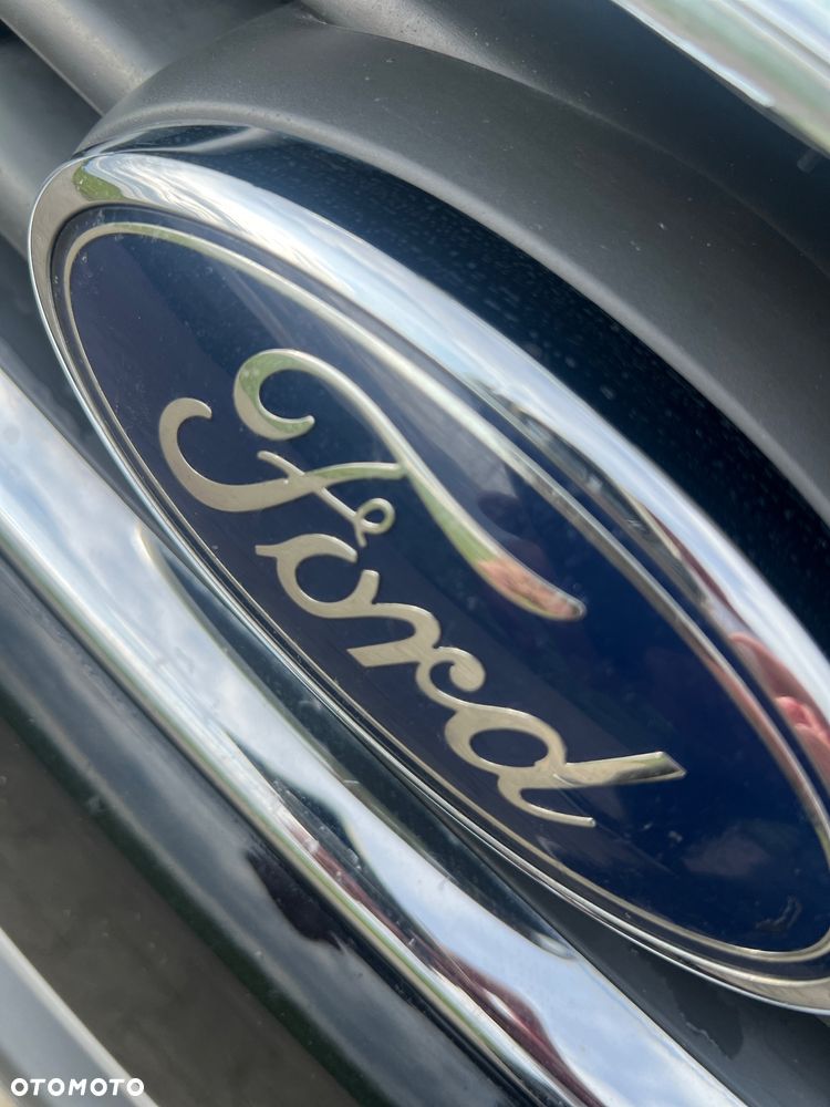 Ford Kuga 2.0 TDCi 2x4 Champions Edition - 35