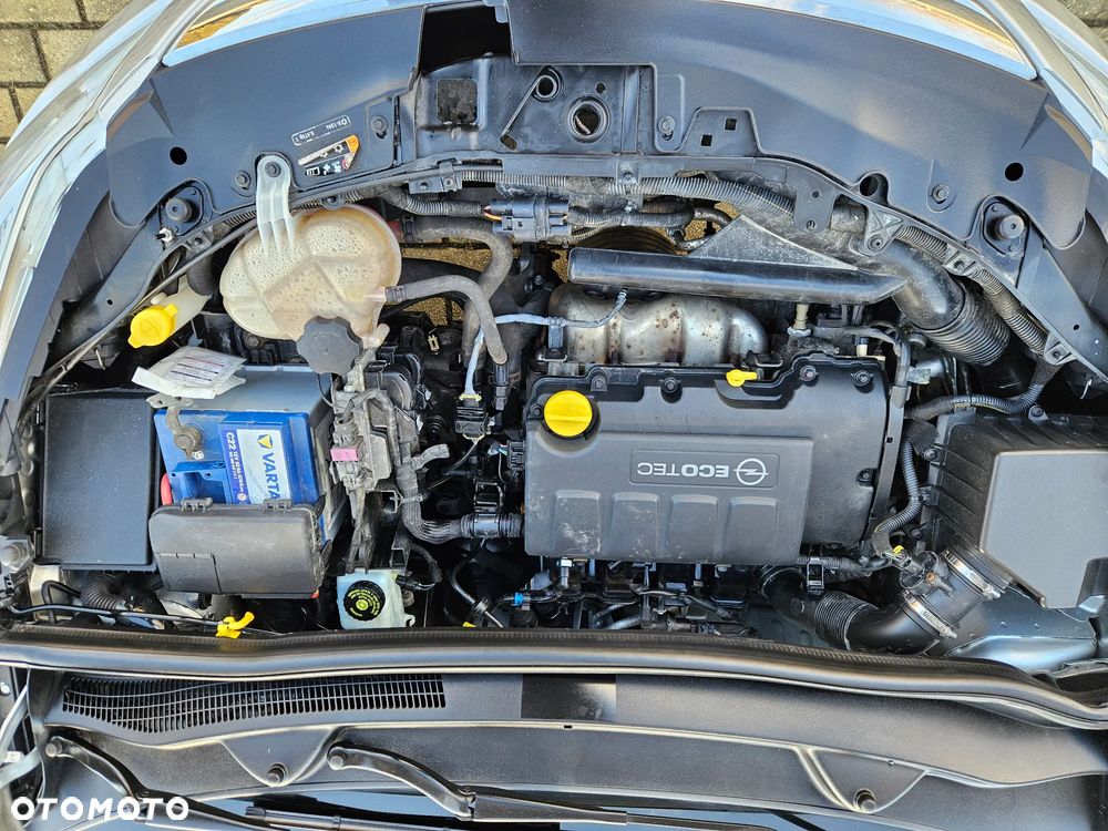 Opel Corsa 1.2 16V Essentia - 37