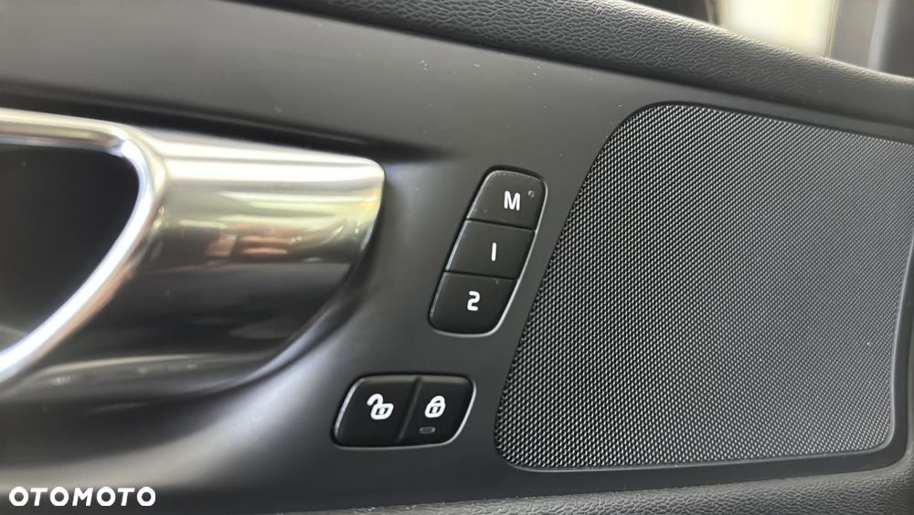 Volvo V60 B3 B Inscription - 31