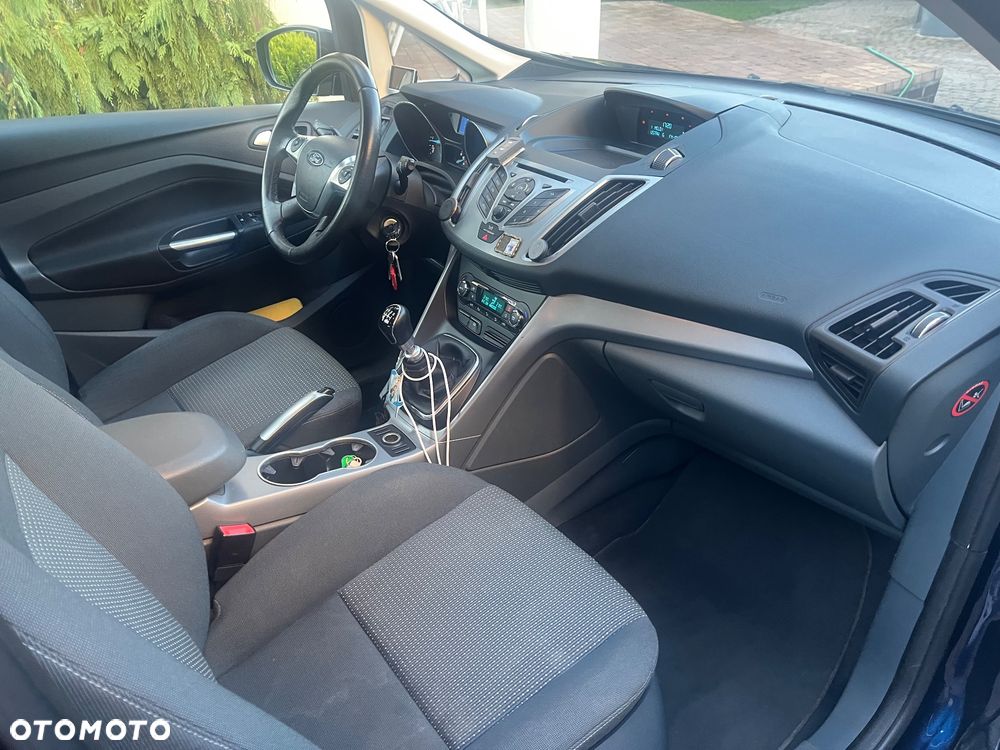 Ford C-MAX - 12