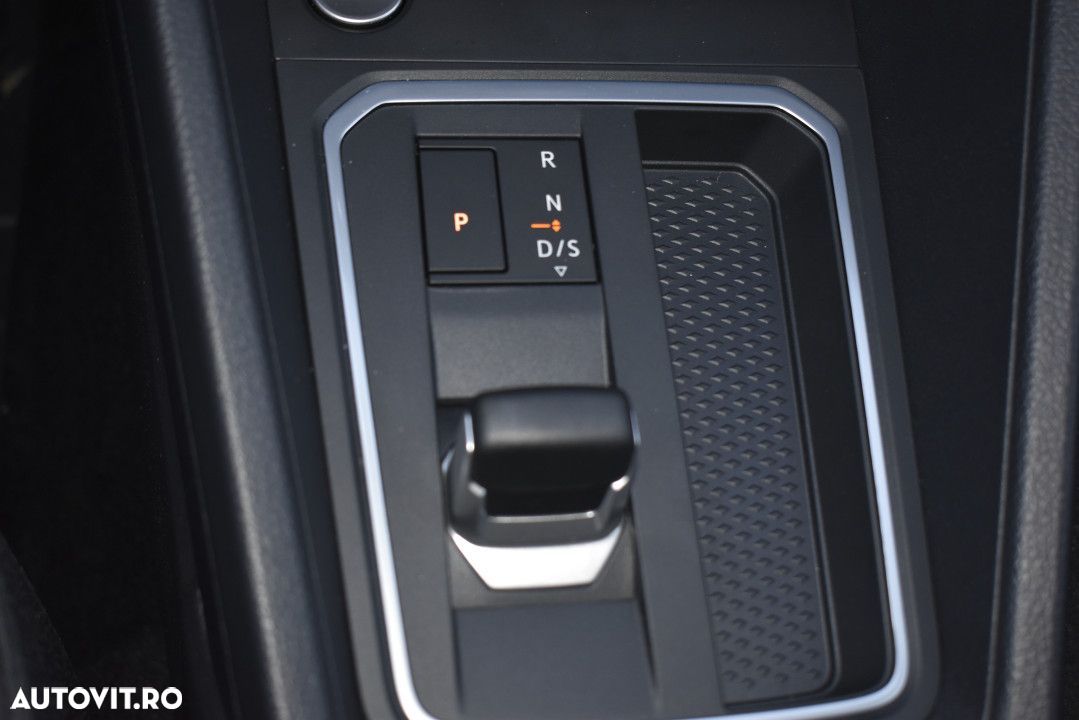 Ford Tourneo Connect - 22