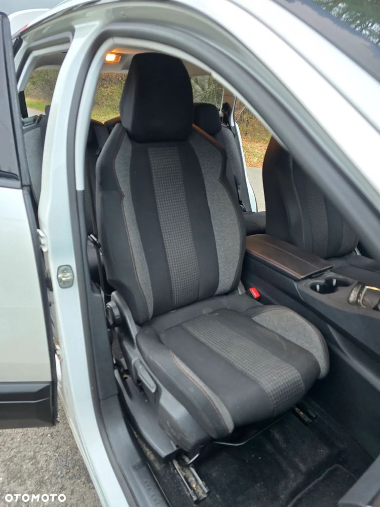 Peugeot 5008 PureTech 130 Active - 21