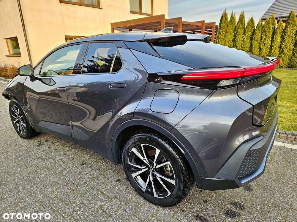 Toyota C-HR - 11