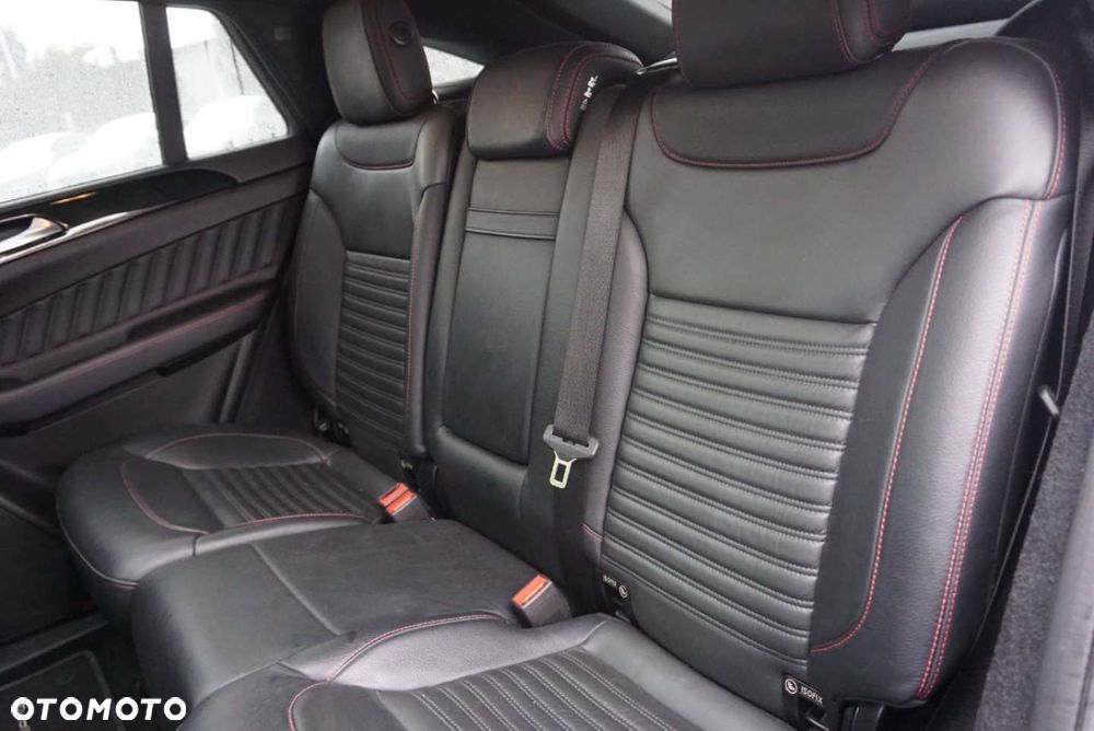 Mercedes-Benz GLE - 12