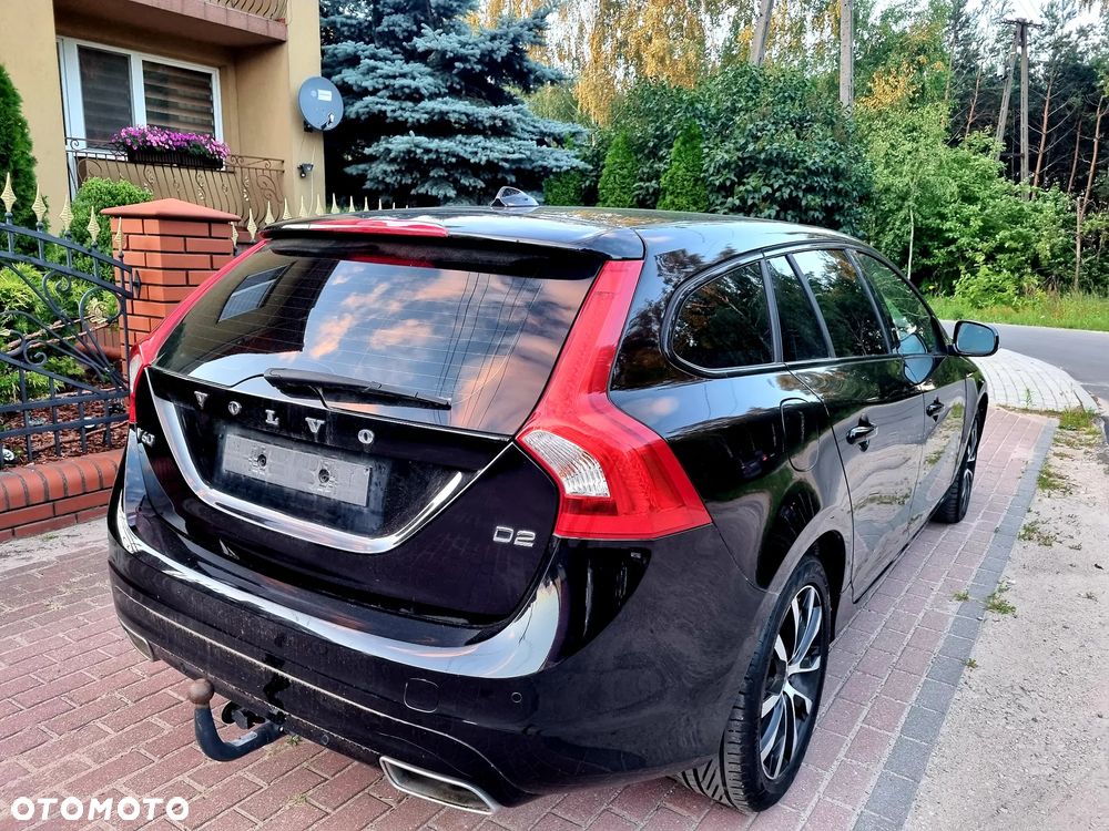 Volvo V60 D2 Drive-E Momentum - 8