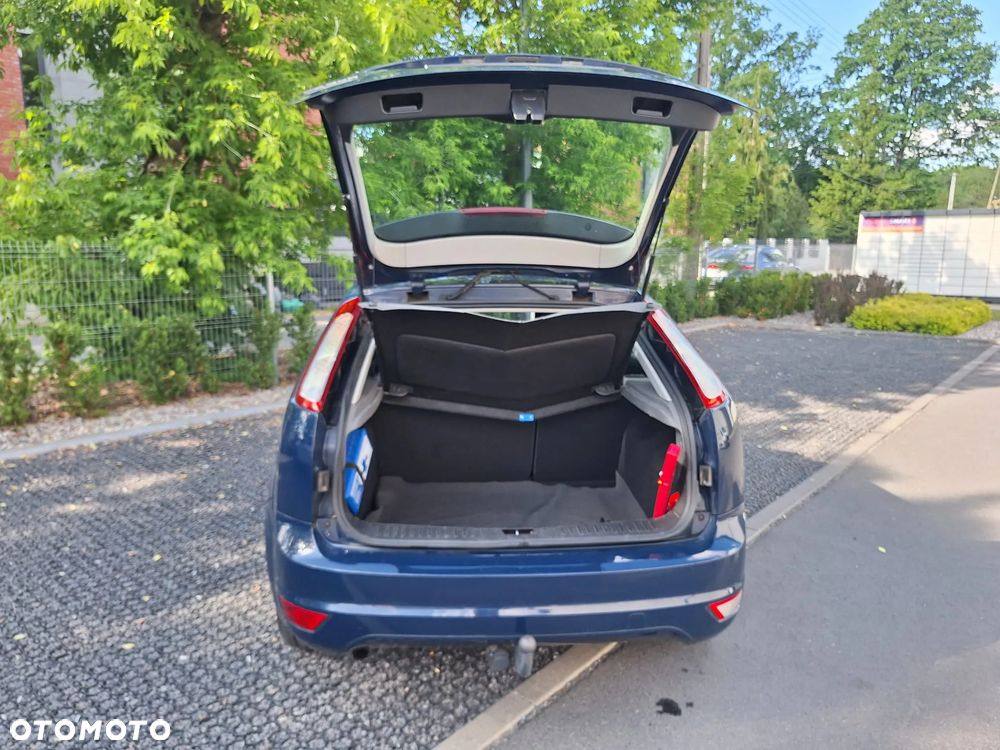 Ford Focus 1.8 Style - 22